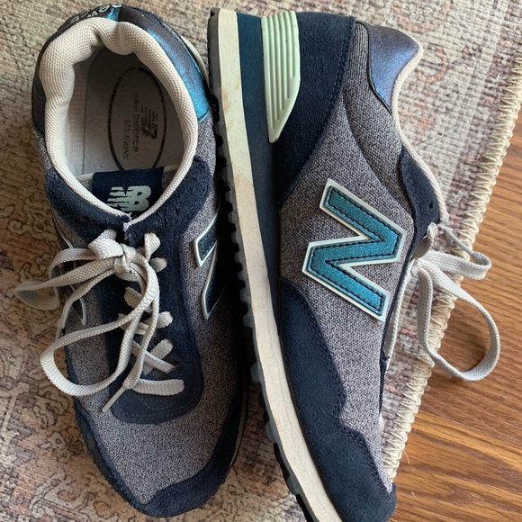 New Balance Sneakers Shoes Footwear Blue Women Size 9 Casual Athletic - Picture 2 of 4